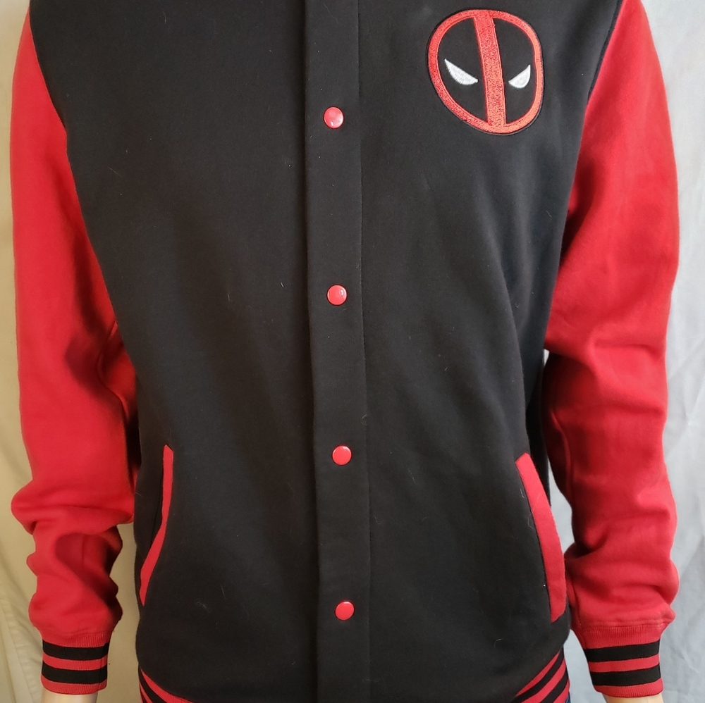 Deadpool versity jacket size 14 (L)